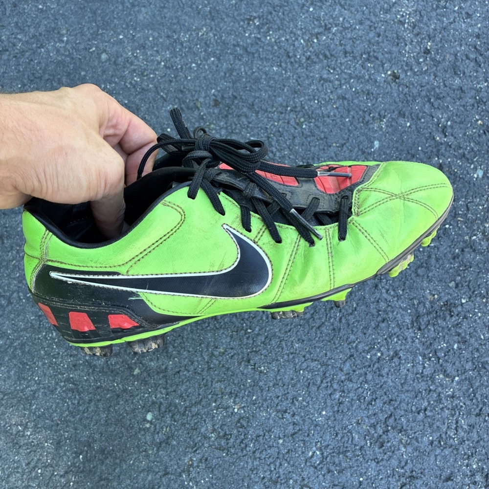Vintage 2009 Nike T90 Laser III Football Soccer Cleats Green Red Men Size US 10